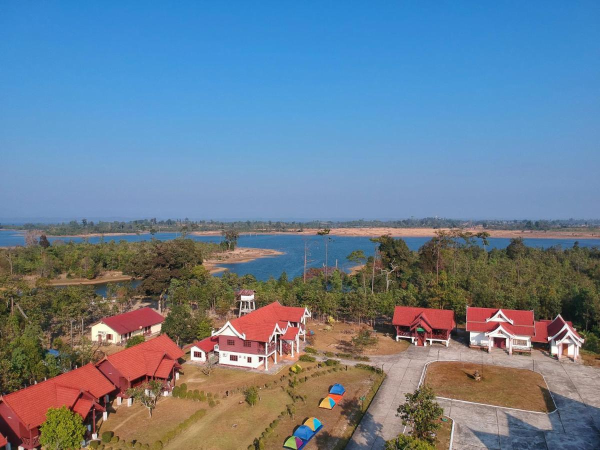 Nakai Resort Ban Nakay Nua Eksteriør billede
